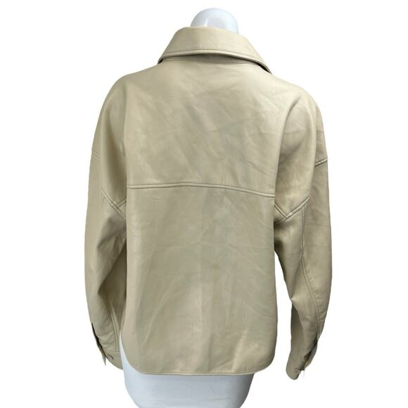 Aritzia Babaton Beige Faux Vegan Leather Button Up Shirt Coat Jacket Shacket M - Picture 2 of 4